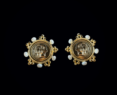 La Dame Earrings