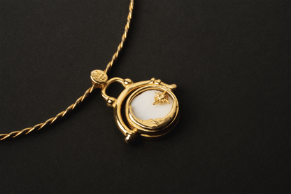 Les Deux Necklace