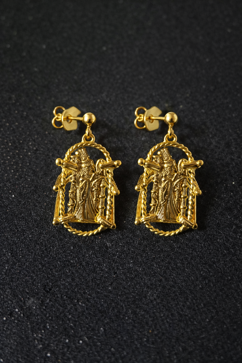 Nefru Earrings